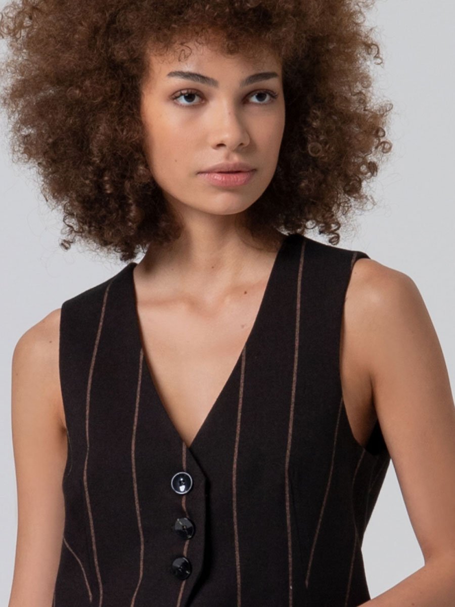 Csíkos mintával díszített mellény - Image 5