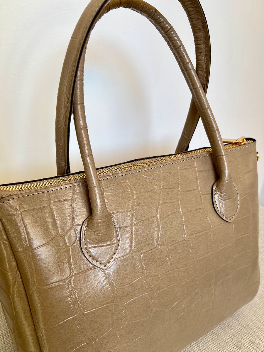 Taupe színű kígyóbőr mintás bőrtáska - Image 6