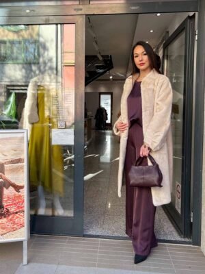 Ekrü színű hosszú bunda