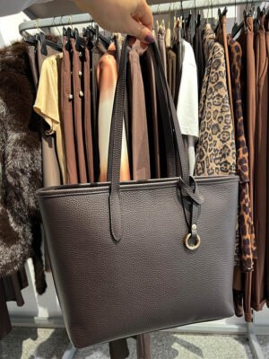 Csoki barna bőr táska kulcstartóval