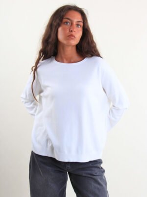 Kerek nyakú lezser pulóver