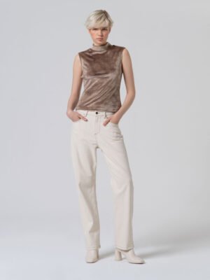 Egyenes szárú ekrü nadrág