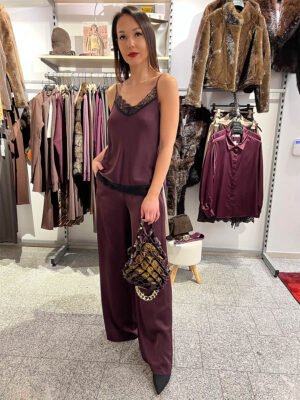 Bő szárú elegáns viola szatén nadrág