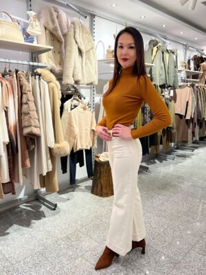 Bő szárú ekrü nadrág