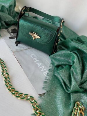 Zöld csillogós sál