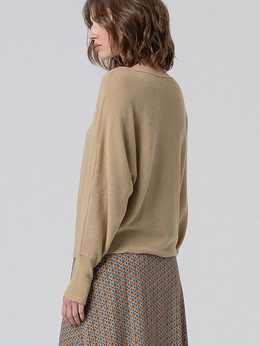 Csónak nyakú csipkés ujjú bézs pulóver - Image 3