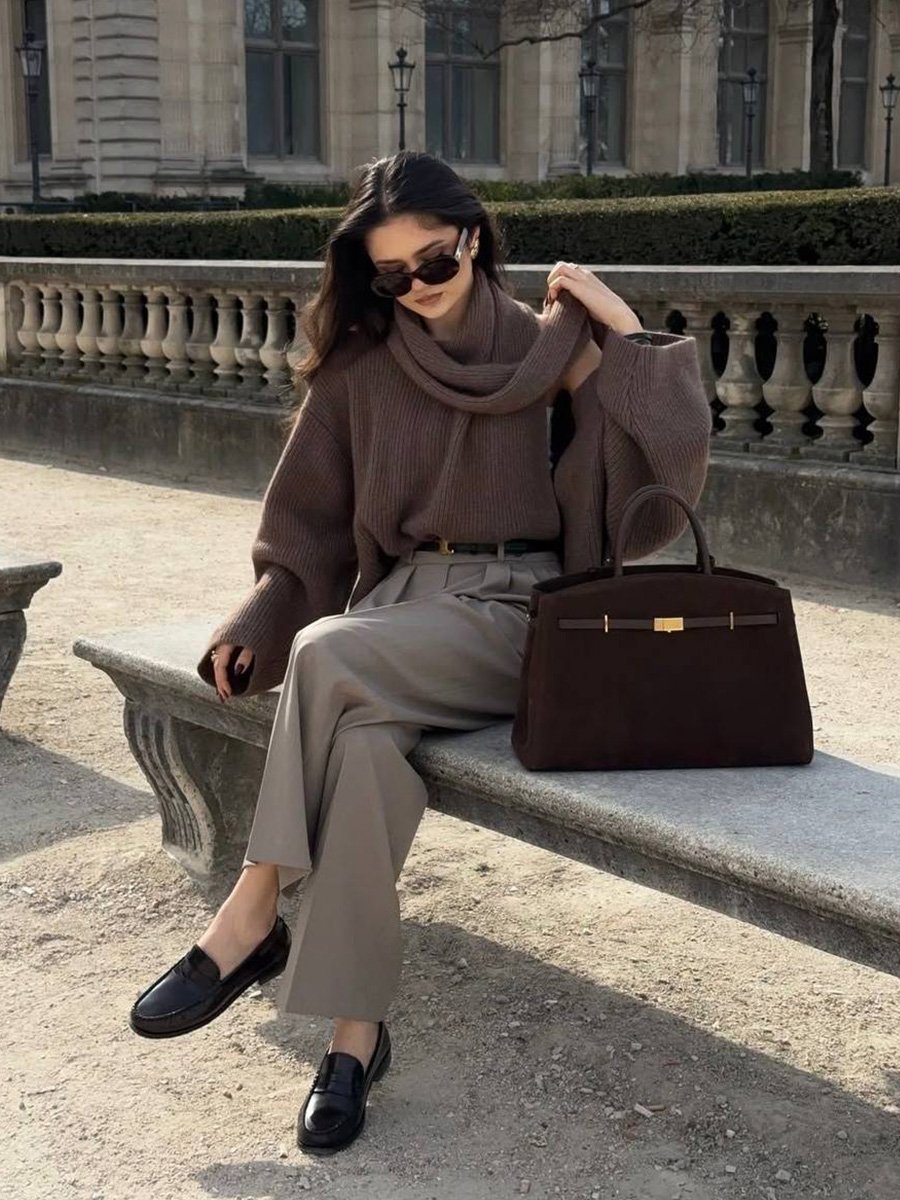 Csoki hasított bőr elől csatos nagy merev táska