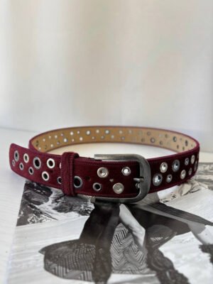 Burgundi szőrös öv