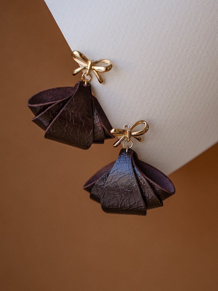 Csoki bőr masnis fülbevaló