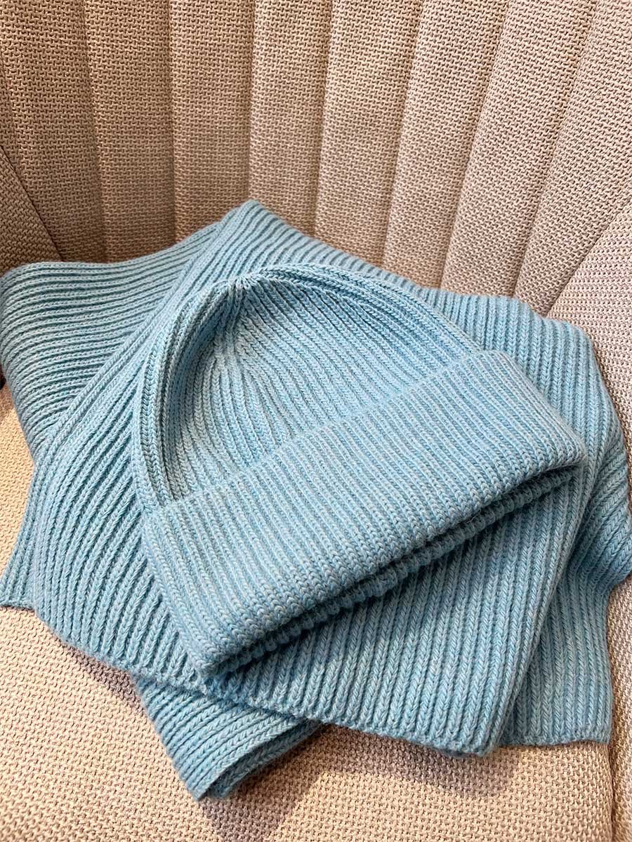 Kék színű sál sapka szett