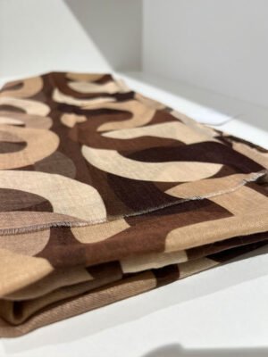 Barna kör mintás vékony sál