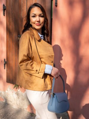 Camel színű velúr kabát