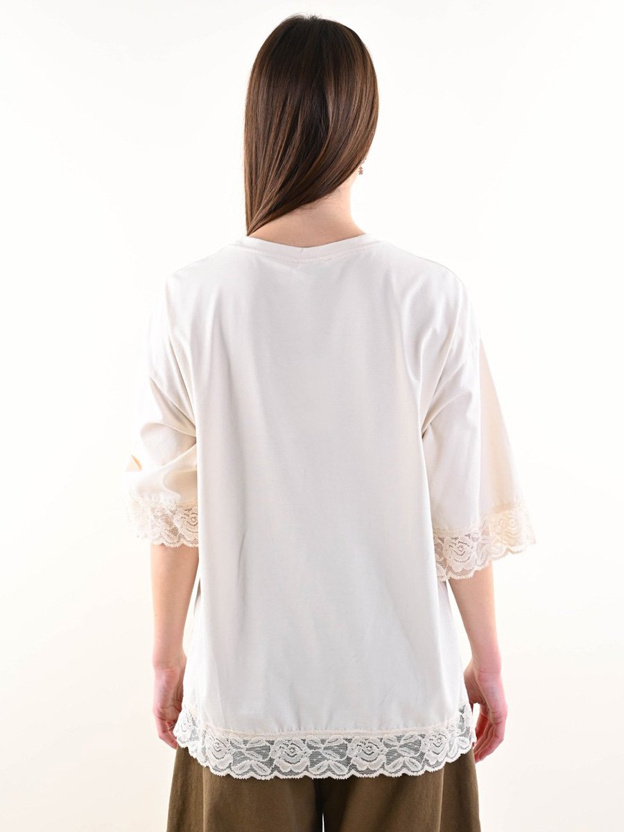 Feliratos csipkés póló kitűzővel - Image 5