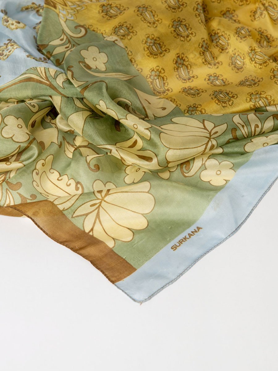 Sárga zöld barna sál - Image 2