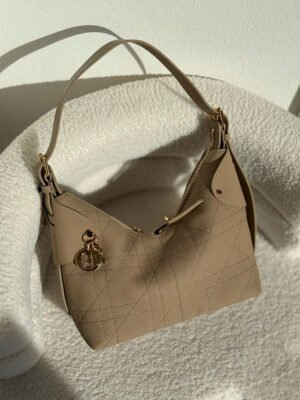 Fango színű bőrtáska