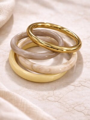 Bézs színű merev karkötő