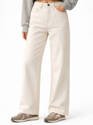 Ekrü színű egyenes szárú farmer